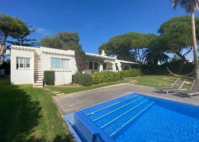 Вилла Cap Dent Font Binissafuller